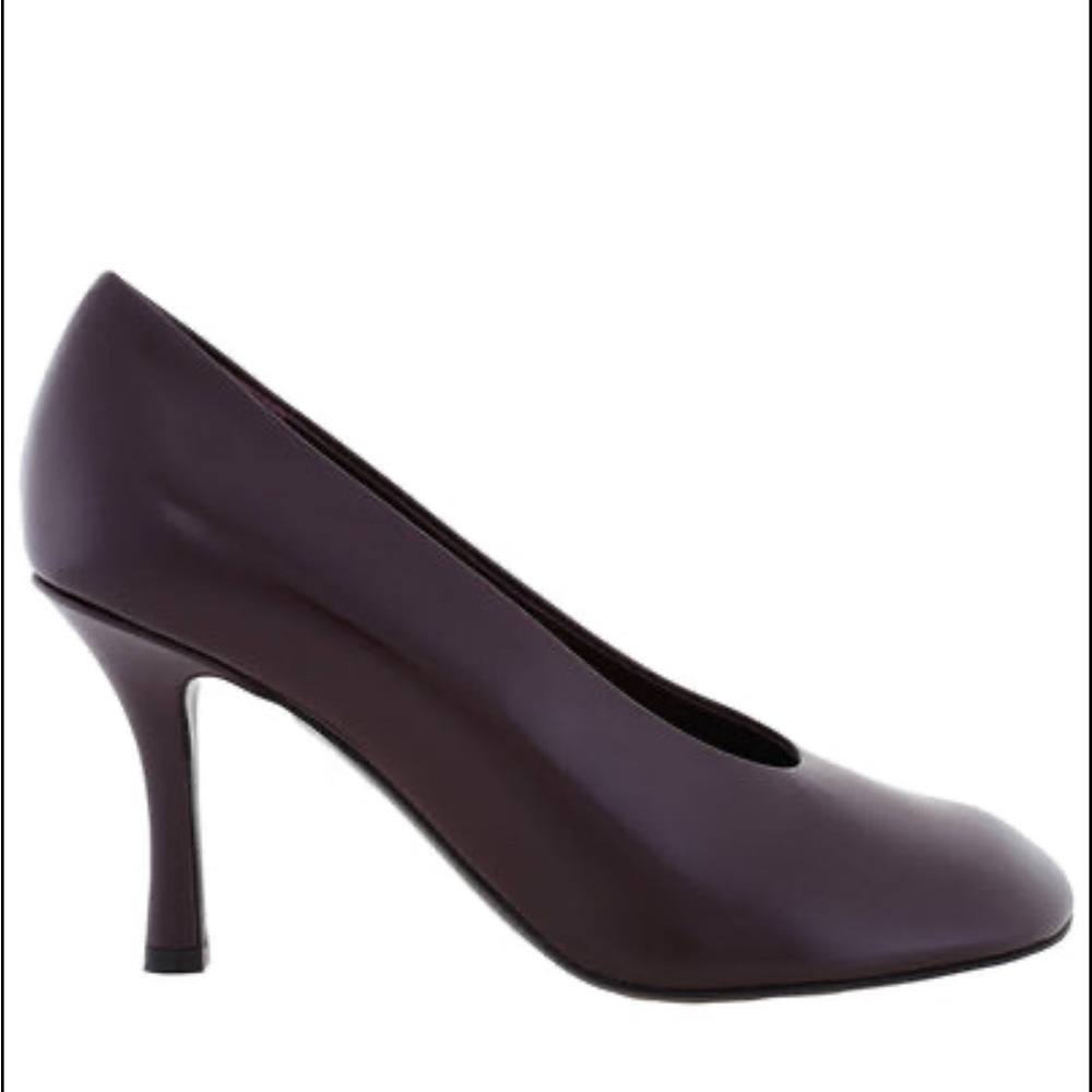 NIB - Burberry Glossy Leather Baby Pumps, Brand Size 36 ( US Size 6 ), Poison - Picture 2 of 15